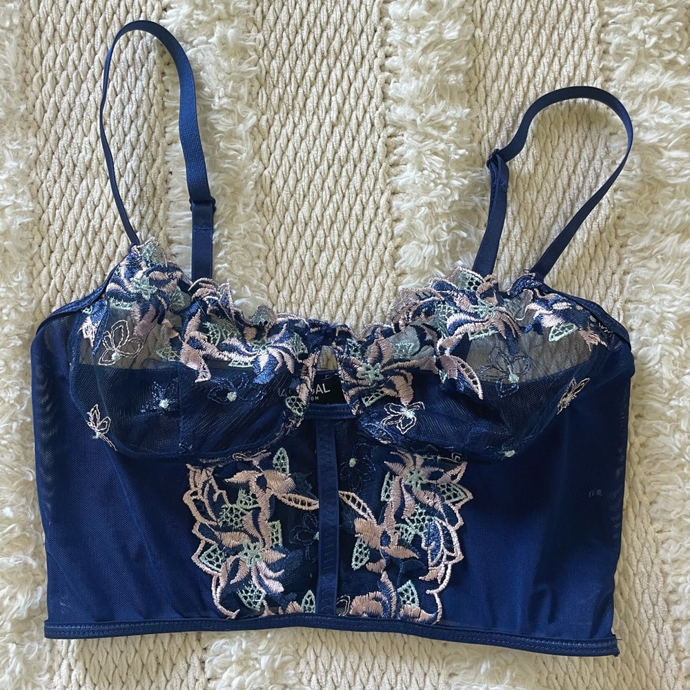 Nasty Gal Floral Appliqué Longline Bralette 🌊